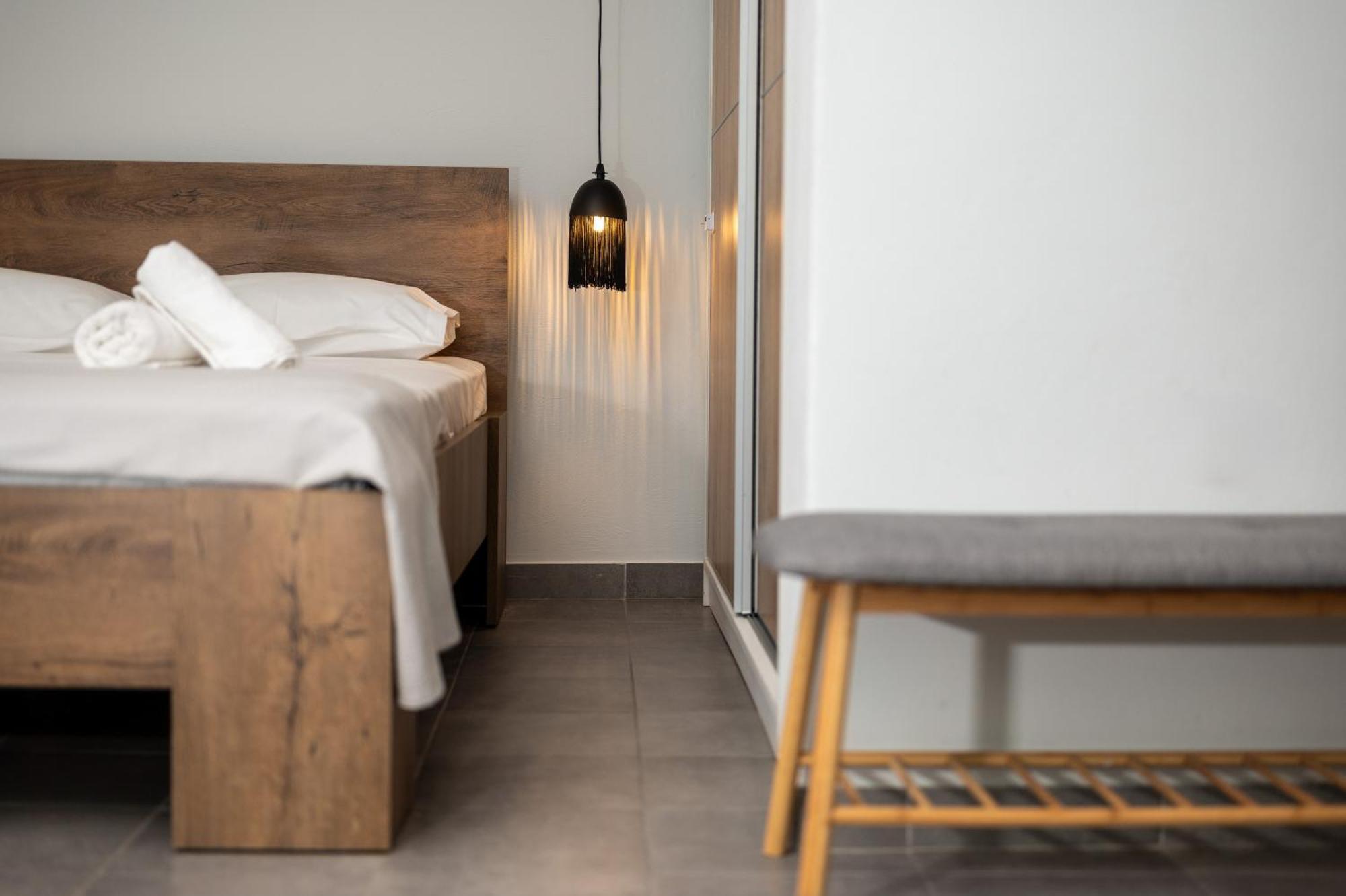 Niso Thessaloniki Hospitality Apartments Esterno foto