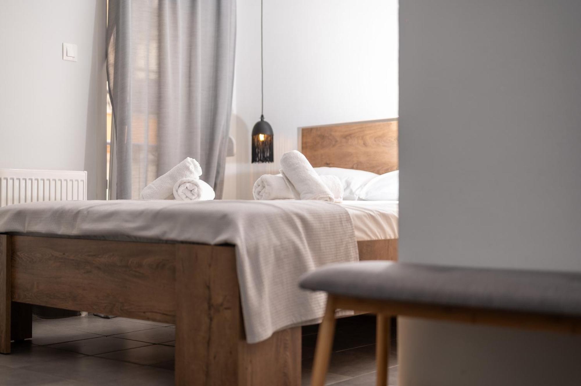 Niso Thessaloniki Hospitality Apartments Esterno foto